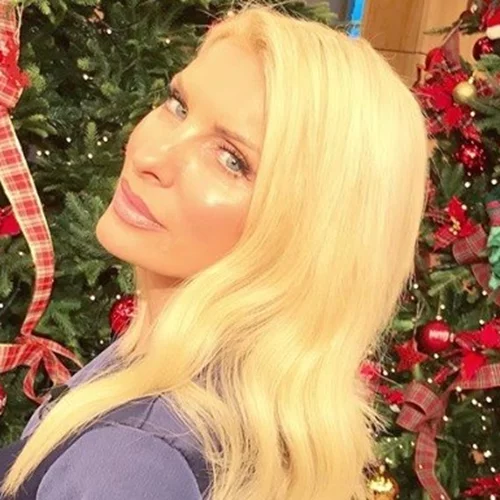 Ελένη Μενεγάκη | Η σπάνια φωτογραφία από το παρελθόν και τα σχόλια για την εμφάνισή της