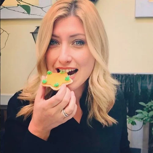 Σία Κοσιώνη | Στόλισε το χριστουγεννιάτικο δέντρο με τον γιο της