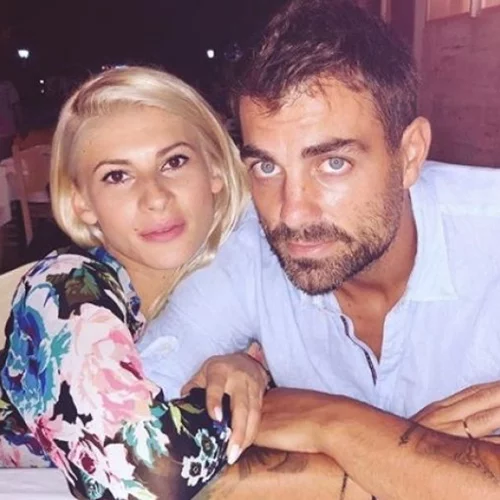 Όλγα Πηλιάκη | Ξέφρενοι πανηγυρισμοί για τη νίκη του Στέλιου Χανταμπάκη