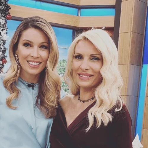 Η Μαριέττα Χρουσαλά κατάφερε να κλέψει την παράσταση από την Ελένη Μενεγάκη με αυτό που φόρεσε σήμερα