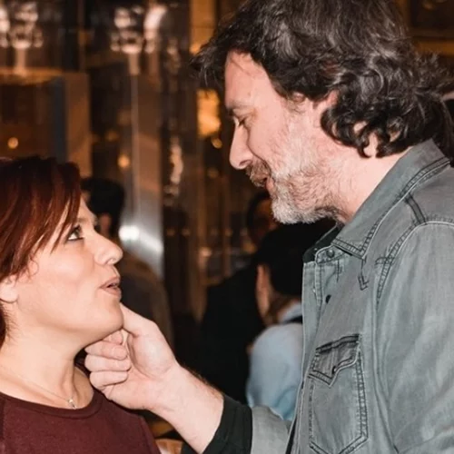 Σπάνια φωτογραφία | Η κόρη της Μαριάννας Τουμασάτου και του Αλέξανδρου Σταύρου έγινε οκτώ ετών