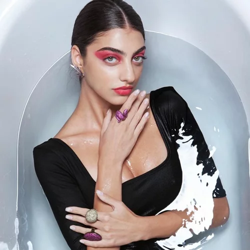 Ειρήνη Καζαριάν |  Μας «ανοίγει» για πρώτη φορά το σπίτι της