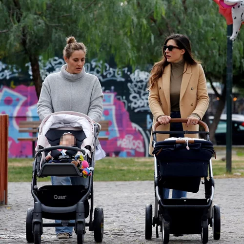 Ελεονώρα Μελέτη - Φλορίντα Πετρουτσέλι | Βόλτα με τα αγγελούδια τους