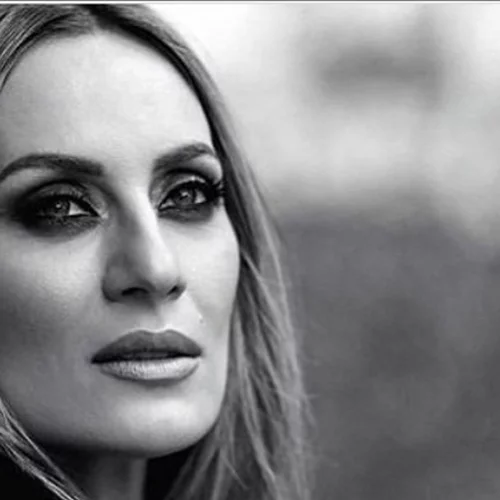 Ελεονώρα Μελέτη | Εμφανίστηκε τραυματισμένη στην πρώτη εκπομπή της χρονιάς