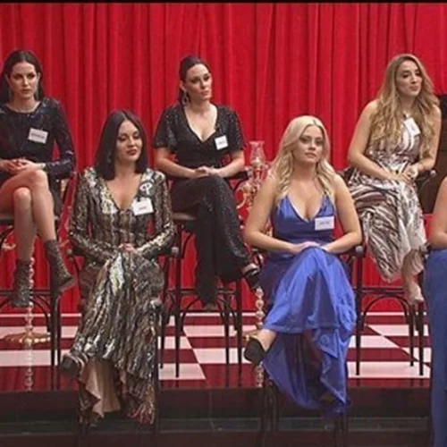 Ποια παίχτρια του Power of Love έκανε το πιο κακό photoshop σε φωτογραφία της;