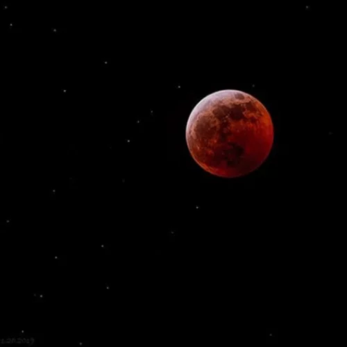 Super Blood Wolf Moon | Μαγικές εικόνες από την Υπερπανσέληνο