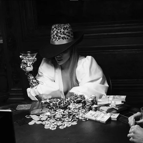 Ποια πασίγνωστη τραγουδίστρια δήλωσε «Μακάρι να είχα αποκτήσει αυτοπεποίθηση όταν ήμουν 30!»