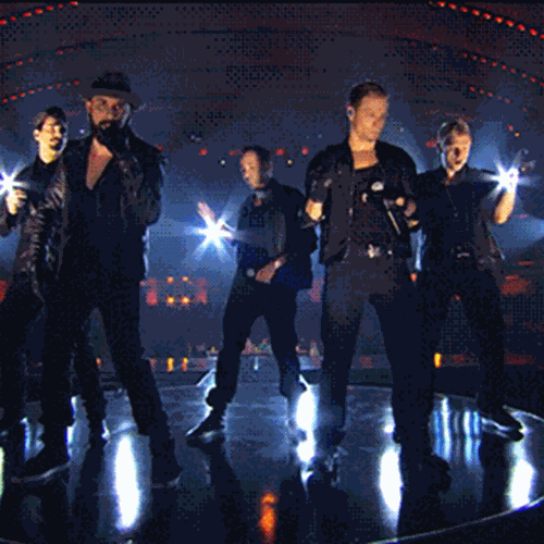 Backstreet Boys | Η επική εμφάνισή τους μεταμφιεσμένοι σε... κότες