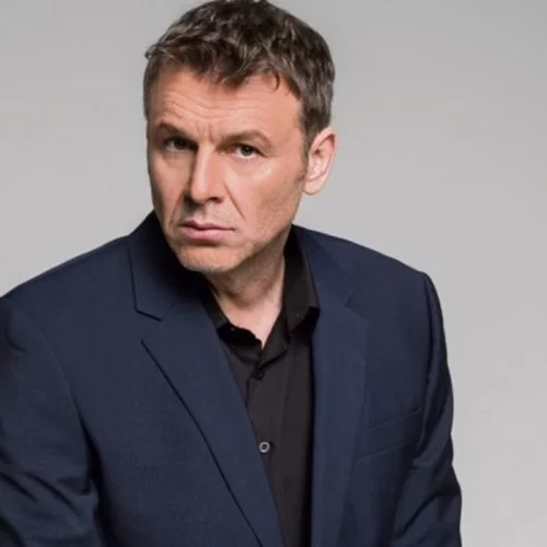 Απόστολος Γκλέτσος | Δες την κούκλα 18χρονη κόρη του - Πόσο μοιάζουν;