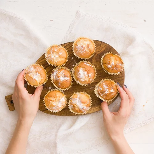Η καλύτερη συνταγή για μάφινς με λευκή σοκολάτα που έκλεψα από τη μαμά μου