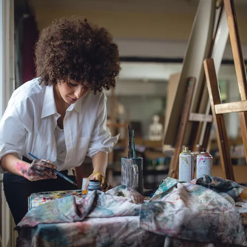 Γιατί οι ακατάστατοι άνθρωποι είναι πιο έξυπνοι, σύμφωνα με την Επιστήμη