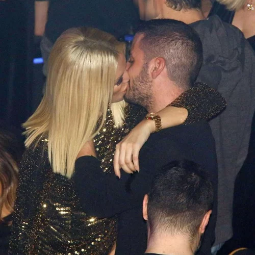 Κατερίνα Καινούργιου και Νάσος Αναστασόπουλος! Αυτές είναι οι φωτογραφίες που διέγραψαν