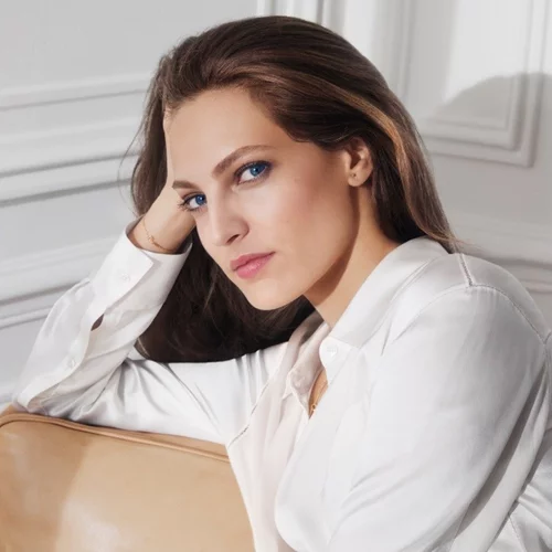 Το αγαπημένο μας beauty brand μόλις λάνσαρε νέο foundation (και το θέλουμε τώρα!)