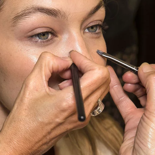 6 χρήσιμα μυστικά μακιγιάζ που δε σου αποκάλυψε ποτέ κανείς