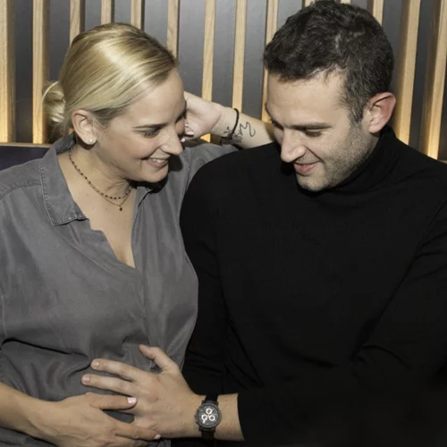 Άννη Πανταζή - Χριστόφορος Χούμας | Οι πρώτες φωτογραφίες κατά την έξοδο από το μαιευτήριο