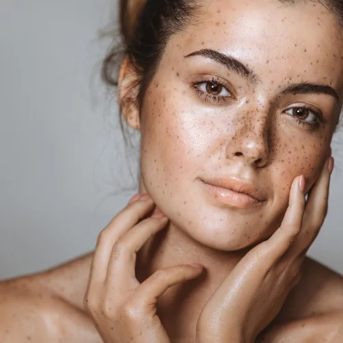 5 βασικά λάθη που κάνεις στην εφαρμογή της ενυδατικής κρέμας και δημιουργείς πρόβλημα στην επιδερμίδα σου