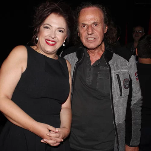 Βασίλης Παπακωνσταντίνου | Μετά από 25 χρόνια κοινής πορείας, απαντά στο αν χωρίζει με την Ελένη Ράντου