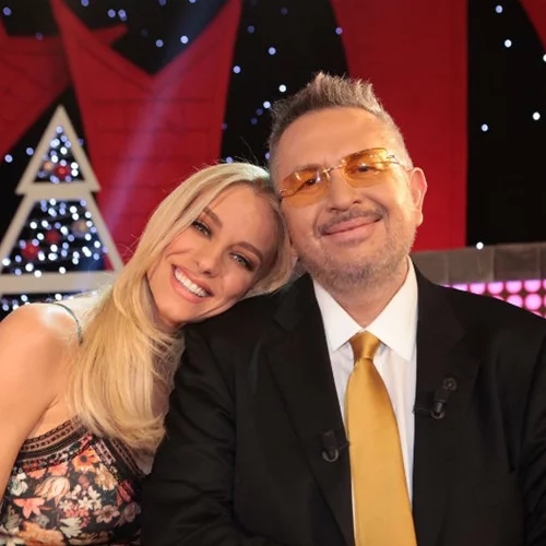 Δούκισσα Νομικού | Το τελευταίο «κορίτσι του Θέμου» συγκινεί: «Ήσουν ο τηλεοπτικός μου πατέρας»