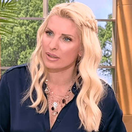 Ελένη Μενεγάκη | Έκανε #10YearChallenge στον αέρα της εκπομπής της!