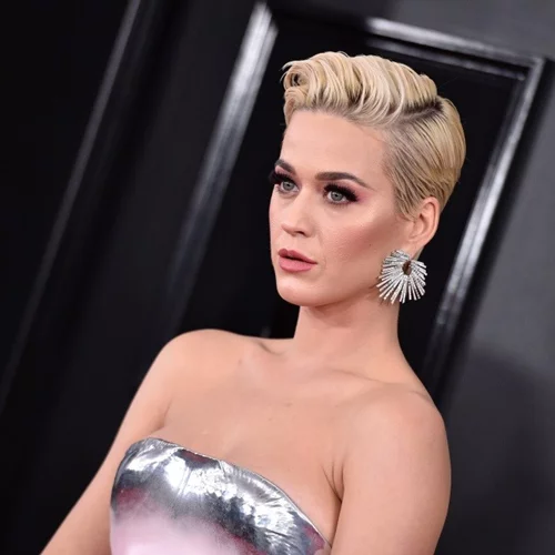 Η Katy Perry άλλαξε τα μαλλιά της!