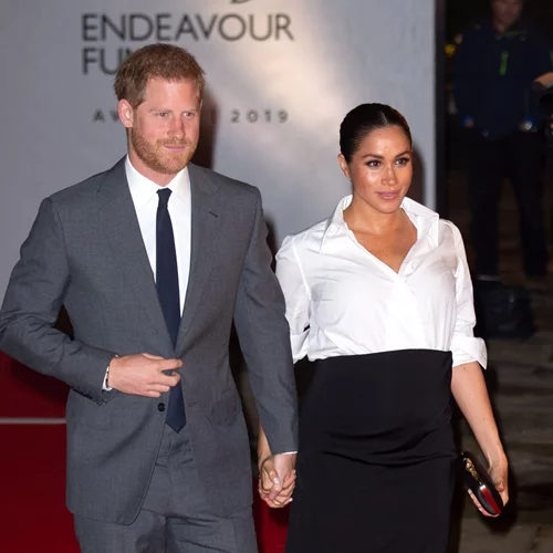 Meghan Markle | Άλλη μία κομψή εμφάνιση με κομμάτια που σίγουρα έχεις κι εσύ στη ντουλάπα σου