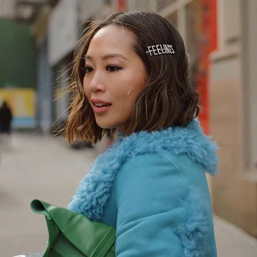 Πώς θα κάνεις μπούκλες σε κοντά μαλλιά μόνο με ισιωτική