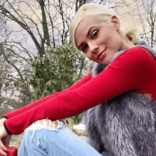 Η Λάουρα Νάργες έχει κάποια πολύ ευχάριστα προσωπικά νέα να μοιραστεί μαζί σου!