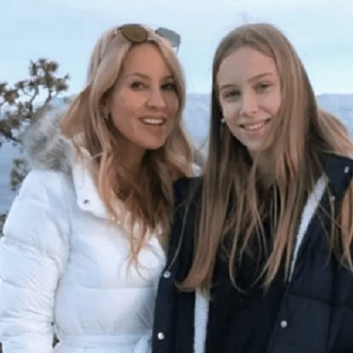 Τερέζα Χάμπερτ | Η καλλονή κόρη της Αννίτας Ναθαναήλ που ασχολείται με το modelling (pics)