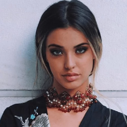 Δανάη Λιβιεράτου | Η 17χρονη κόρη του Λάμπη Λιβιεράτου και της Εύης Αδάμ που μοιάζει με την Angelina Jolie (pics)