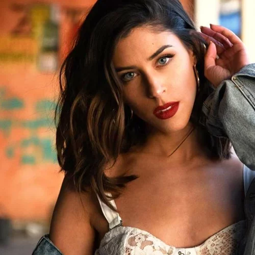 Demy | Δες την κούκλα αδελφή της, Ρώμη, μαζί με την πανύψηλη εντυπωσιακή μητέρα τους