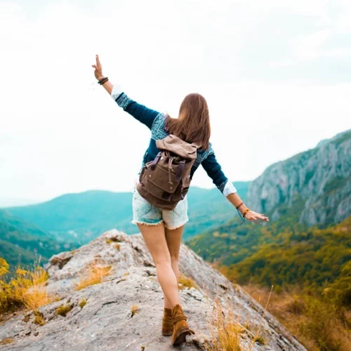 Βαλίτσα για το σαββατοκύριακο | 3 συμβουλές για να φτιάξεις την πιο πρακτική και στυλάτη βαλίτσα