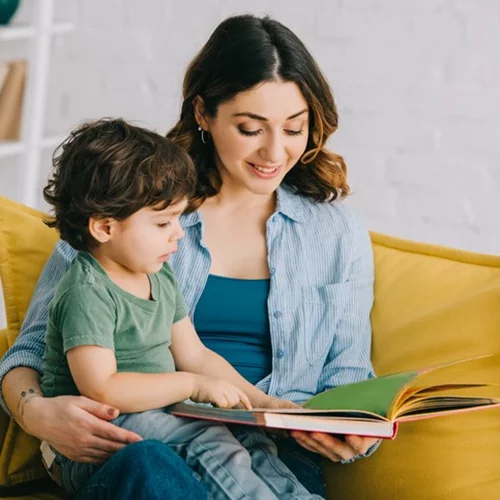 "Ηλιακές καμήλες" φέρνουν ebooks σε παιδιά στην Αιθιοπία