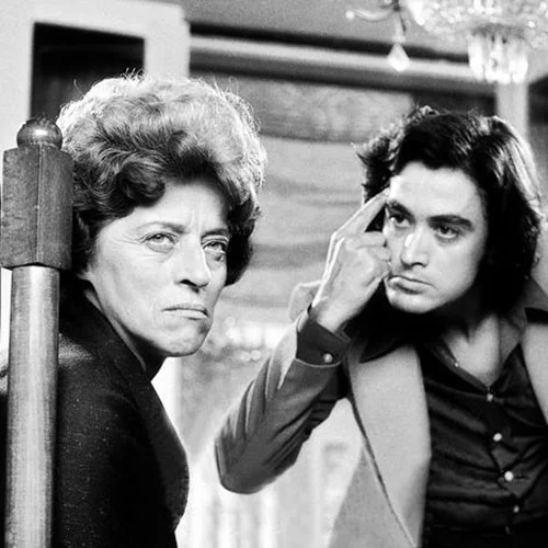 Η αείμνηστη Τασσώ Καββαδία άφησε πίσω της μία υπέροχη εγγονή που λατρεύει τη μόδα (pics)