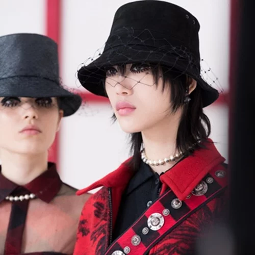 Όλα τα προϊόντα και πώς έγινε το μακιγιάζ στο show Dior