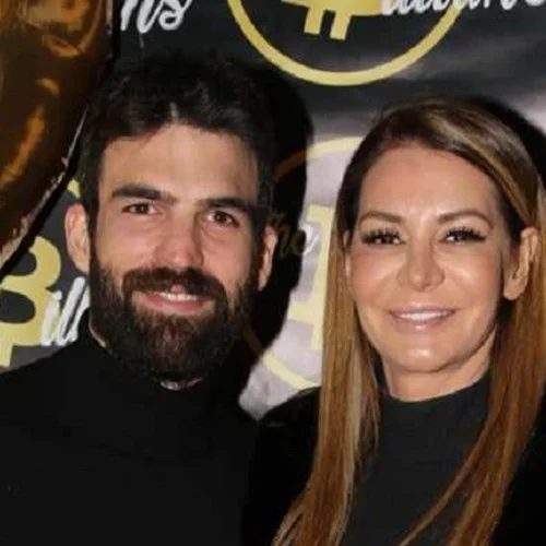 Μαρία Καλάβρια | Στο πλευρό του Δημήτρη Αλεξάνδρου και η δήλωσή της για το γάμο