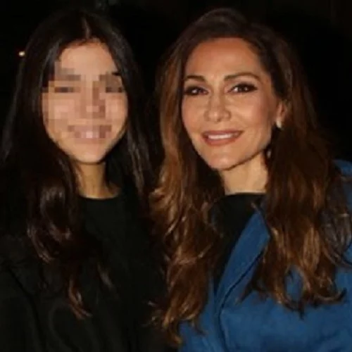 Δέσποινα Βανδή και Μελίνα Νικολαΐδη είναι οι καλύτερες φίλες | Νέες φωτογραφίες από έξοδό τους