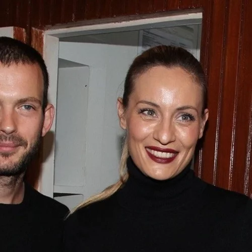 Ελεονώρα Μελέτη | Η φωτογραφία αγκαλιά με την κόρη της και το δημόσιο μήνυμα για το νέο έτος