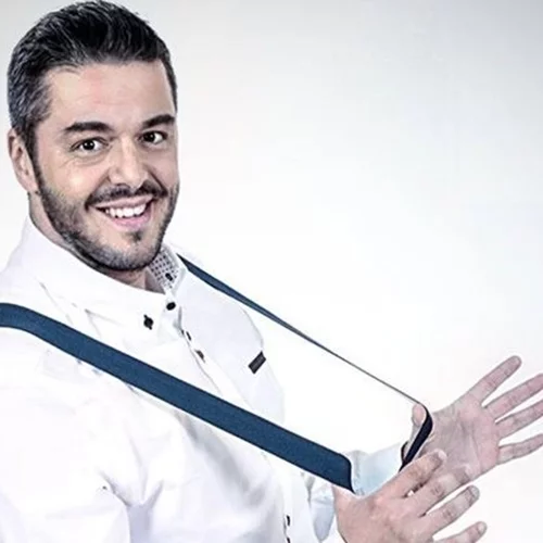 Ήξερες με ποια είναι ζευγάρι ο Πέτρος Πολυχρονίδης; Σπάνια επίσημη έξοδος με την αγαπημένη του