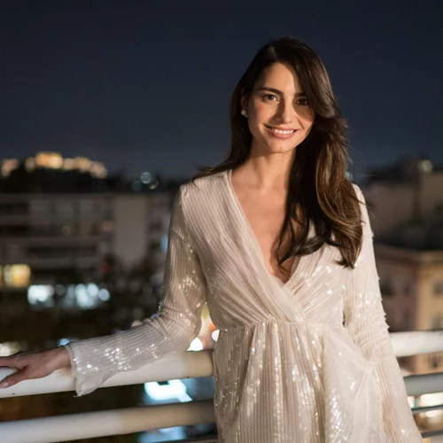 Το τέλειο φόρεμα H&M της Ηλιάνας Παπαγεωργίου μπορεί να γίνει δικό σου