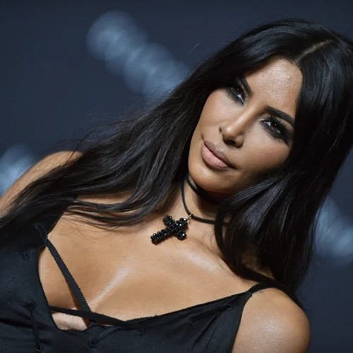 Είμαι μελαχρινή, τι χρώμα να βάψω τα μαλλιά μου; Τα καλύτερα χρώματα μαλλιών για μελαχρινές