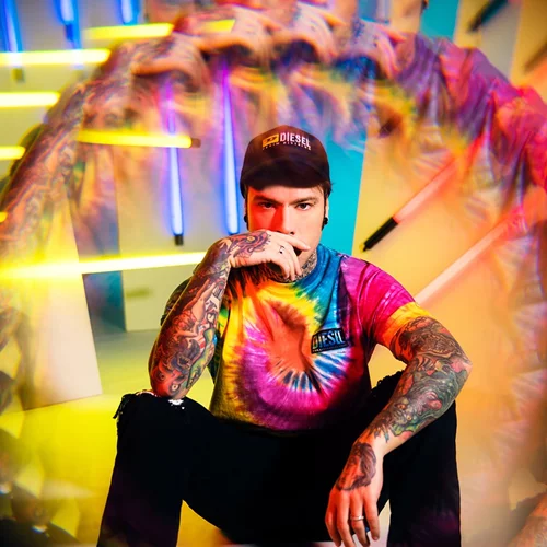 Η πιο fluo artistic συλλογή από την Diesel μόλις κατέφθασε