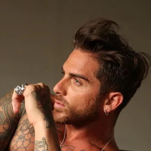 Δώρος Παναγίδης | Ο πρώην παίκτης του POL ποζάρει με την κούκλα κόρη του