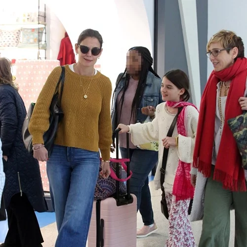 Katie Holmes | Η selfie με την κόρη της - Δε φαντάζεσαι πόσο μεγάλωσε