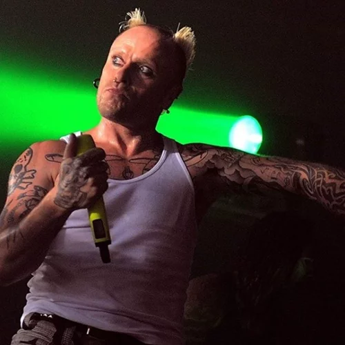 Ο χώρος της μουσικής αποτίει φόρο τιμής στον Keith Flint