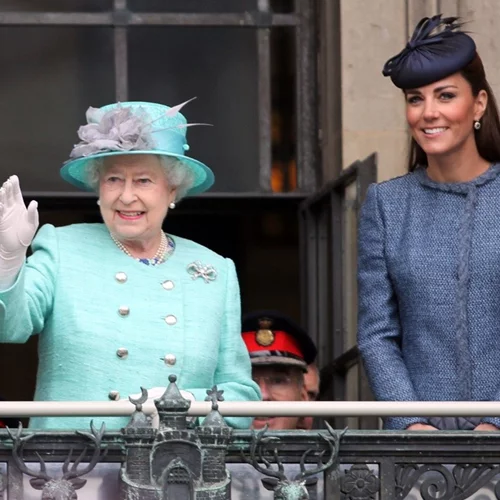Kate Middleton | Η κοινή εμφάνιση με την βασίλισσα Ελισάβετ έπειτα από 7 χρόνια
