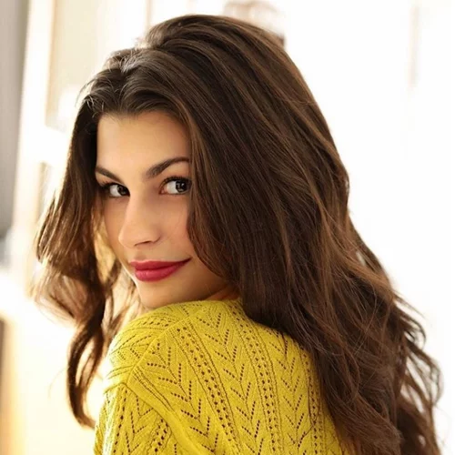 Θα ήθελες να έχεις κι εσύ τα τέλεια και υγιή μαλλιά της Δανάης Παππά;