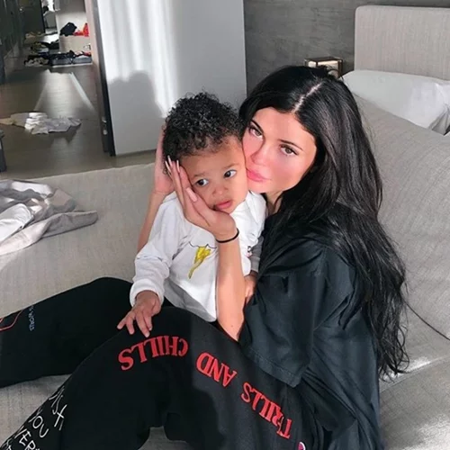 Έγκυος η Kylie Jenner στο δεύτερο παιδί της;