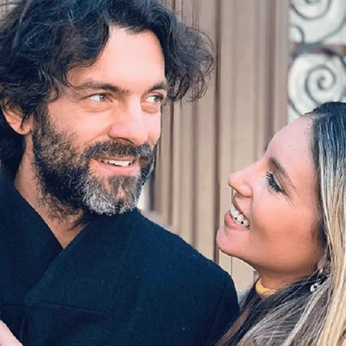 Η Αθηνά Οικονομάκου έχει γενέθλια | Πόσο χρονών γίνεται σήμερα; (+δώρο κάποιες υπέροχες pics με τον Φίλιππο Μιχόπουλο)