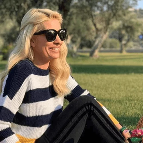 Ελένη Μενεγάκη | Δες την φωτογραφία που μοιράστηκε μέσα από το αυτοκίνητό της