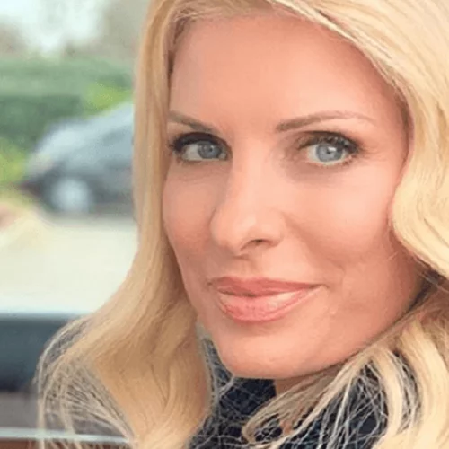 Ελένη Μενεγάκη | Με look που την έκανε να φαίνεται ακόμα πιο ψηλή & αδύνατη (Ωραίο για πρώτο ραντεβού)